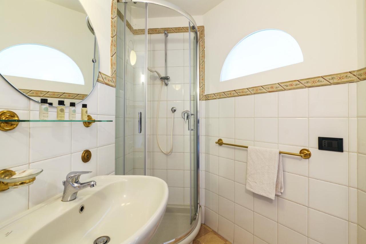 Duomo Cathedral View - Luxury Apartment 밀라노 외부 사진